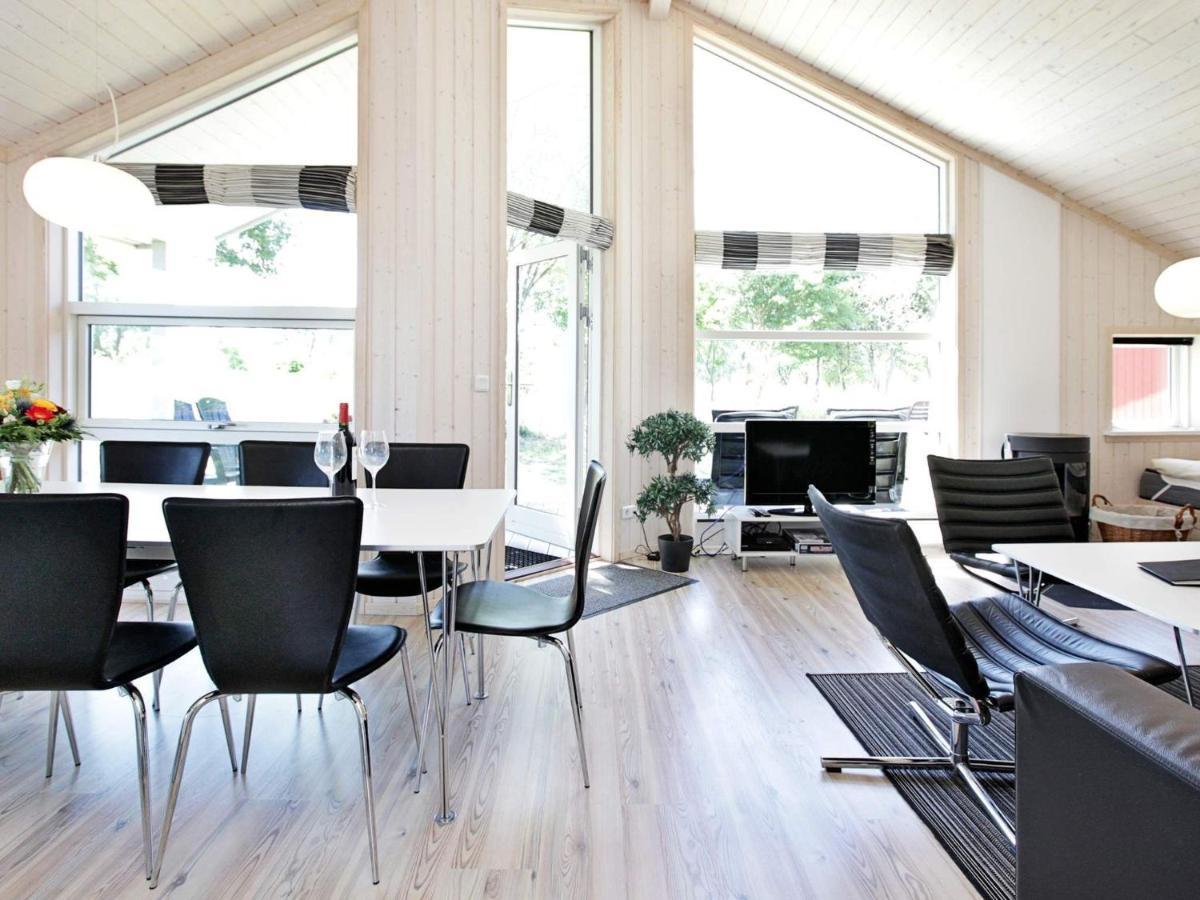 8 Person Holiday Home In Gro Enbrode Großenbrode Buitenkant foto